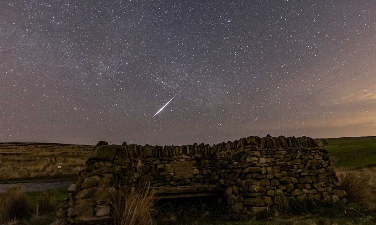 Lyrid meteor over Oakenclough